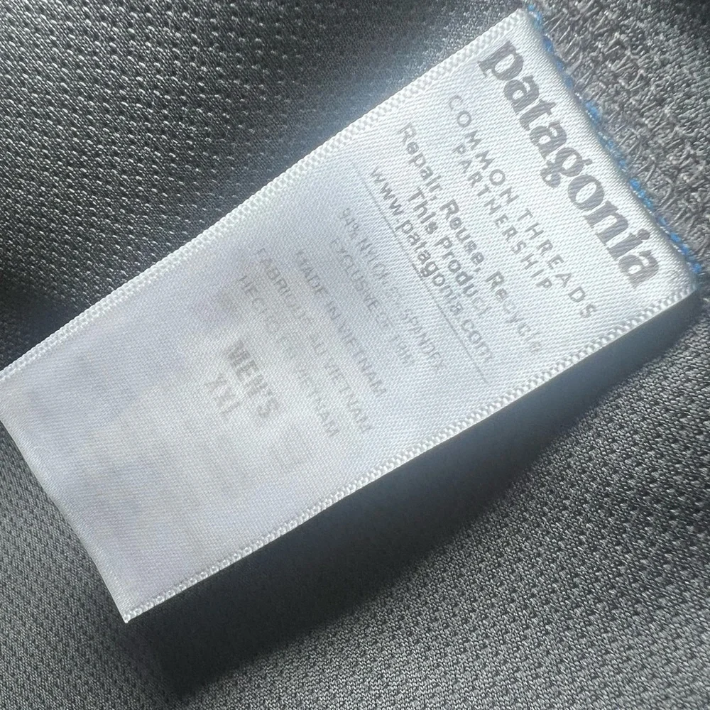 Men’s Patagonia jacket. SIZE XXL. Like new condition.